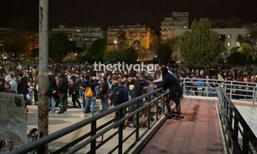 Θεσσαλονίκη: Κλειστό το λιανεμπόρια, ανοιχτά...τα πάρτι 1000 ατόμων στο Πανεπιστήμιο (vid)