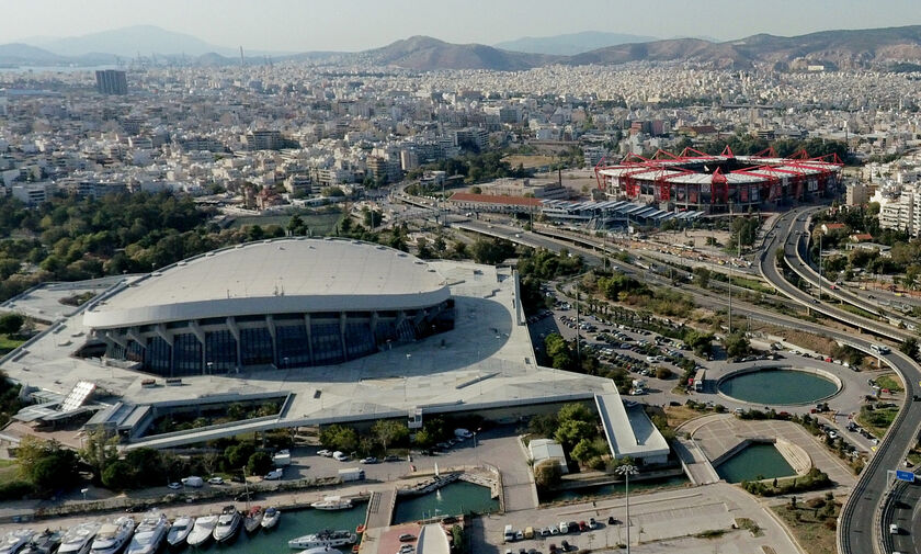 Φάληρο: Ανήλικοι πετούσαν πέτρες σε οχήματα από την πεζογέφυρα που συνδέει ΣΕΦ και «Γ. Καραϊσκάκης»!