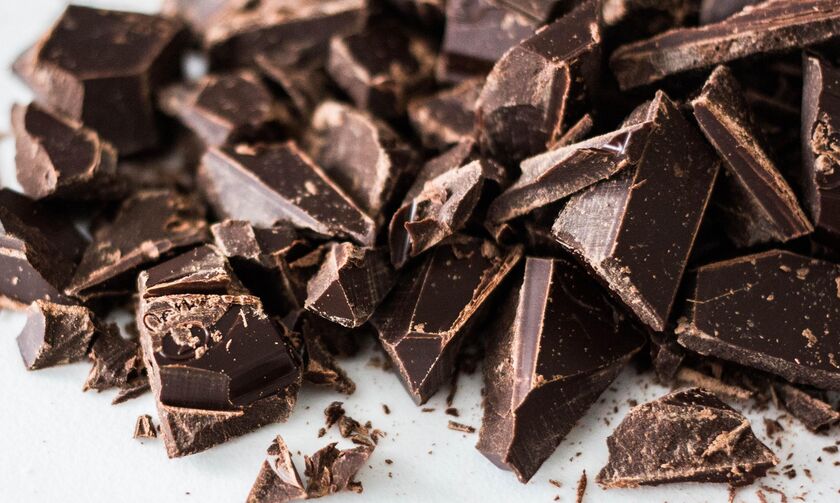 Γιατί κάνει καλό η μαύρη σοκολάτα στους άνδρες;