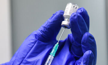 Προσωρινό ΑΜΚΑ: Πώς θα χορηγείται στους πολίτες για εμβολισμό και self tests