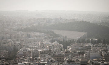 Meteo: Πού θα έχουμε άνοδο θερμοκρασίας της τάξης των 10 βαθμών και σκόνη