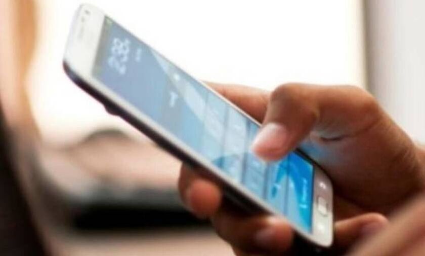 Το τελευταίο SMS στο 13033: Πότε θα καταργηθούν τα γραπτά μηνύματα