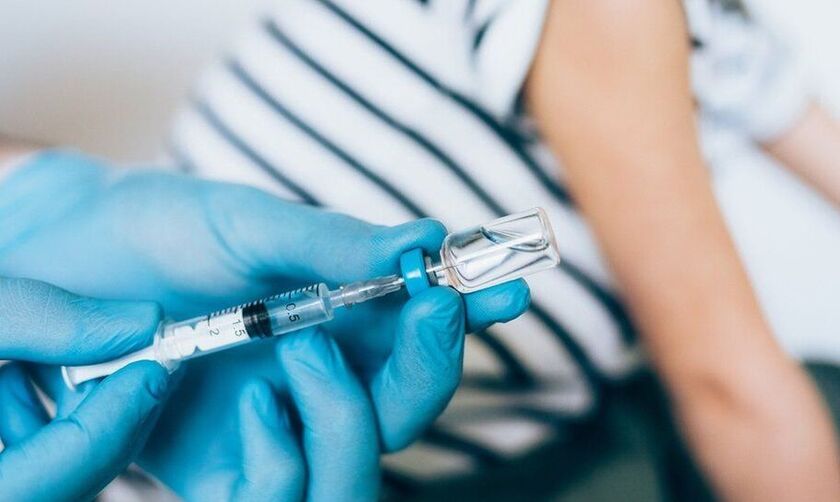  Κορονοϊός: Μέσα στον Μάιο ενδέχεται να ανοίξει η πλατφόρμα εμβολιασμού για τις ηλικίες 18-30