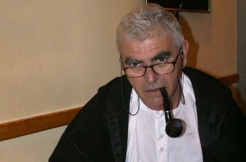 Πέθανε ο συγγραφέας, ποιητής και δημοσιογράφος Άγγελος Πετρουλάκης