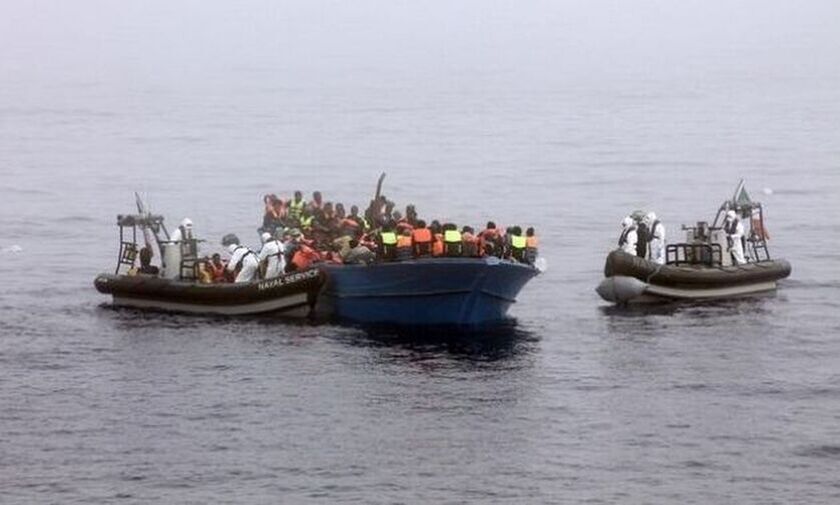 Χιλιάδες μετανάστες συρρέουν στις ακτές της Ισπανίας