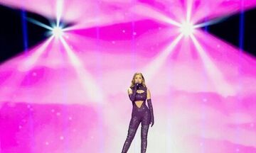 Eurovision 2021: Η Stefania «μάγεψε» με την εμφάνισή της! (vids)