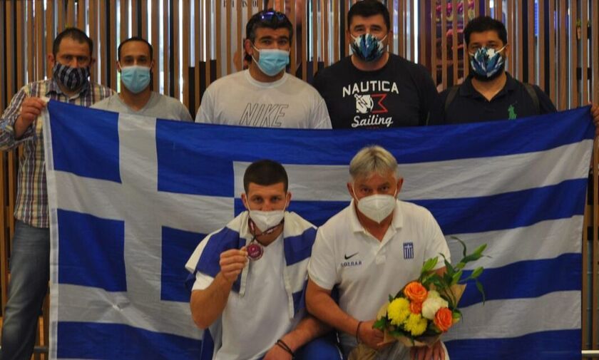 Πάλη: Θερμή υποδοχή στον «χάλκινο» πρωταθλητή Ευρώπης της ελληνορωμαϊκής Μιχάλη Ιωσηφίδη (pics)