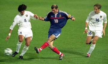 Euro 2000: H μοναδική Γαλλία, το αλλόκοτο ματς και τα αδέρφια...