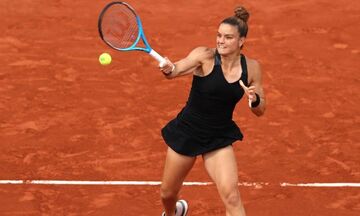 Κρεϊτσίκοβα - Σάκκαρη 2-1: Έναν πόντο από τον τελικό του Roland Garros βρέθηκε η Μαρία