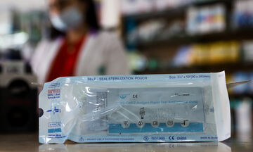 Σκέρτσος: Οι εμβολιασμένοι εξαιρούνται από τα υποχρεωτικά self test από την 1η Ιουλίου