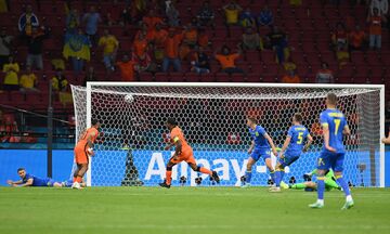 Ολλανδία - Ουκρανία 1-0: Προβάδισμα με τον Βαϊνάλντουμ οι «Οράνιε» (vid)