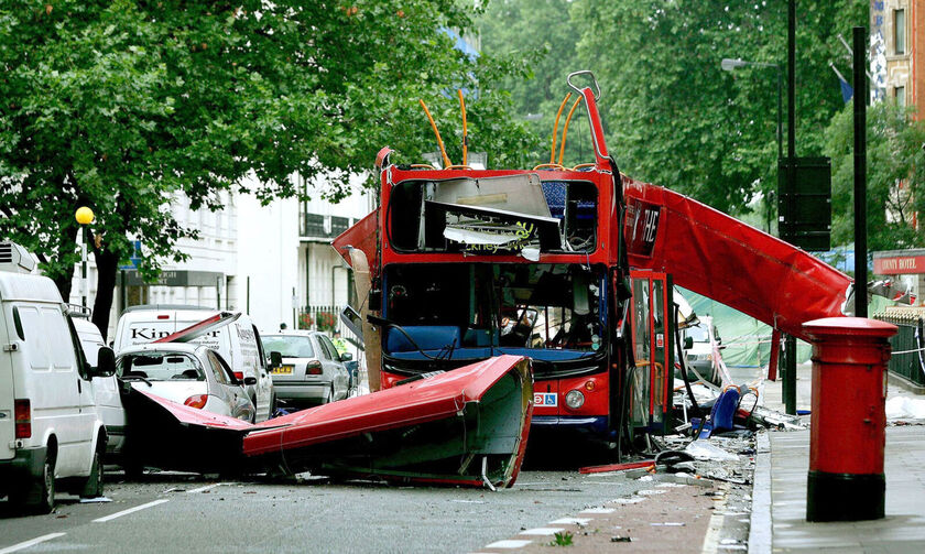 Δεκαέξι χρόνια από το «λουτρό αίματος» στο Λονδίνο (pics - vid)