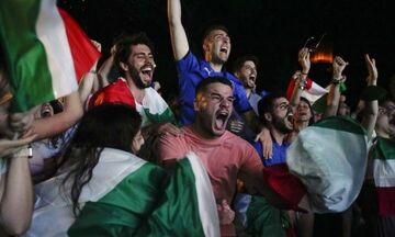 Euro 2020: Ξενύχτησαν οι Ιταλοί μετά την πρόκρισης της Εθνικής τους ομάδας στον τελικό (vid)