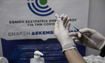 Θεοδωρίδου: «Οι ανεμβολίαστοι λειτουργούν ως εργαστήριο νέων μεταλλάξεων»