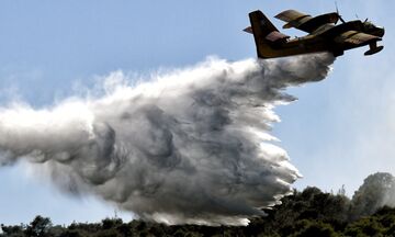 Κορινθία: Μεγάλη πυρκαγιά, εκκενώνεται ο οικισμός Ρυτό - Εστάλη μήνυμα του 112