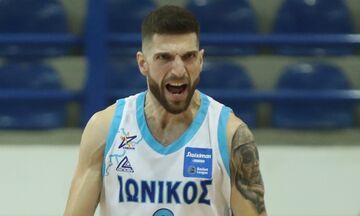 AEK: Συμφώνησε και με τον Πετρόπουλο