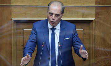 Βουλή: Άρση ασυλίας του Κυριάκου Βελόπουλου αποφάσισε η Ολομέλεια