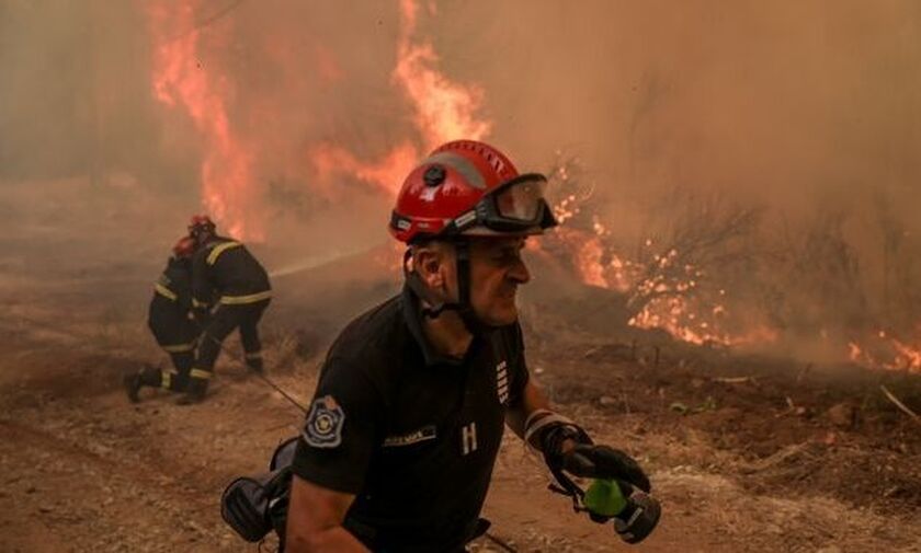 Εύβοια: Όγδοη μέρα υπεράνθρωπης μάχης - Αγωνία για την Ιστιαία