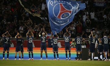 Ligue 1: «Πάρτι» στο Παρίσι με...καλεσμένο τον Μέσι και σόου του Εμπαπέ που αποδοκιμάστηκε