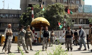 Αφγανιστάν: Οι Ταλιμπάν στην Καμπούλ - Ειρηνικά η μετάβαση της εξουσίας