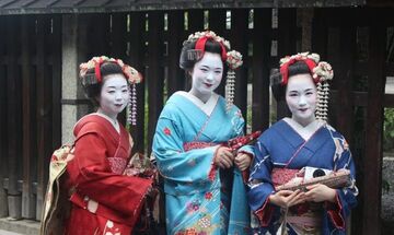 Γιατί οι πρώτες γκέισες ήταν άνδρες και πώς τους εξοβέλισαν οι γυναίκες