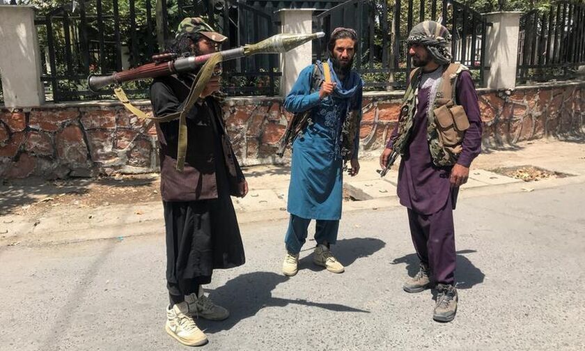 Καμπούλ: Λήγει το τελεσίγραφο των Ταλιμπάν, αγωνία για την επόμενη μέρα