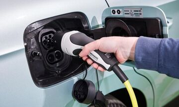 Πως «πέφτει» η μπαταρία στα ηλεκτρικά αυτοκίνητα;
