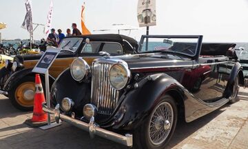 Στον Άλιμο, τέσσερις σπάνιες Jaguar και Mercedes από το μουσείο του Δημήτρη Μελισσανίδη (vid-pics)