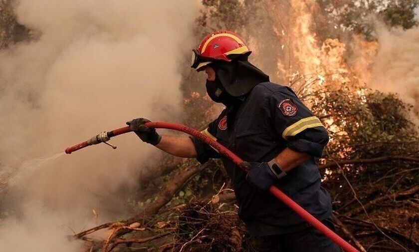Φωτιά ξέσπασε στα Χανιά