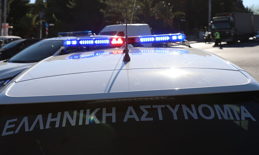 Αιγάλεω: Γυναίκα βρέθηκε κατακρεουργημένη - Αναζητείται ο γιος