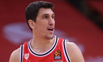  Λαρεντζάκης: «Δεν «στέκεσαι» ούτε στις ήττες, αλλά ούτε και στις νίκες»