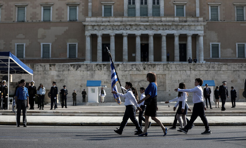 28η Οκτωβρίου: Οι κυκλοφοριακές ρυθμίσεις σε Αθήνα και Πειραιά λόγω των παρελάσεων
