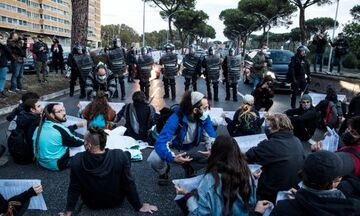 Ιταλία-G20: Διαδηλωτές προσπάθησαν να μπλοκάρουν την οδό που οδηγεί στο συνεδριακό κέντρο