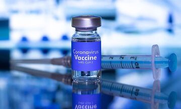 Κορονοϊός: Ανοίγει η πλατφόρμα για την 3η δόση εμβολίου για τους άνω των 18 ετών