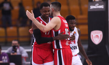 Ολυμπιακός - Μονακό 86-65: Το «ερυθρόλευκο» θέαμα και η αποθέωση του κοινού (vid)