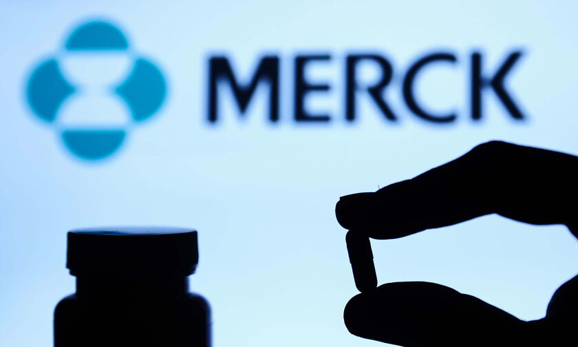 Κορονοϊός: Το «ταχύτερο δυνατό» οι συστάσεις του ΕΜΑ για το χάπι της Merck