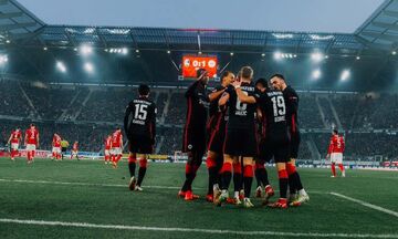 Bundesliga: Τρίτο σερί διπλό η Άιντραχτ Φρανκφούρτης στο Φράιμπουργκ (2-0)! 