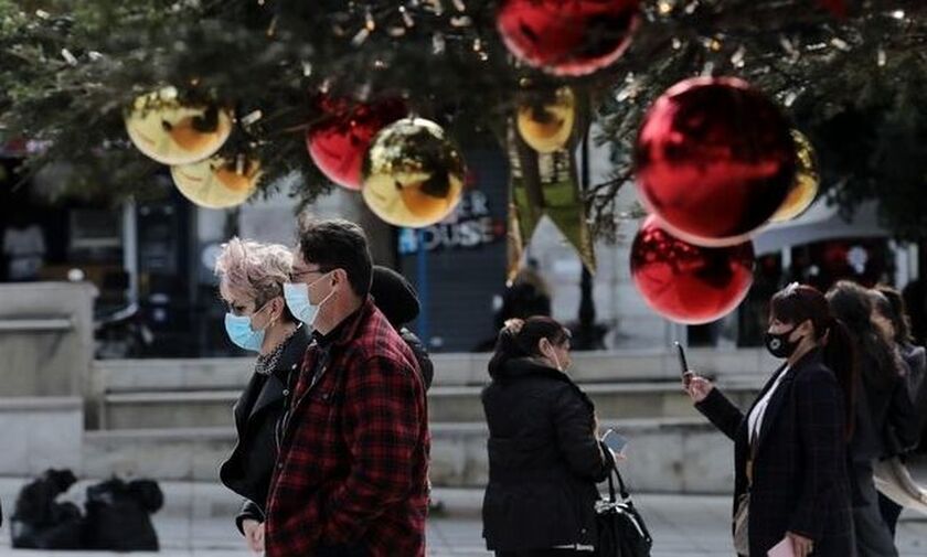 Παυλάκης: 100 θάνατοι τη μέρα αν δεν πάρουμε μέτρα - Ρεβεγιόν για εμβολιασμένους και με rapid test