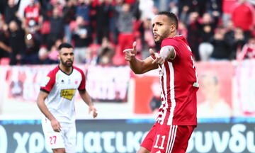 Ολυμπιακός: Το… παγωμένο βλέμμα του Ελ Αραμπί και ο ψυχολογικός πόλεμος (pics)