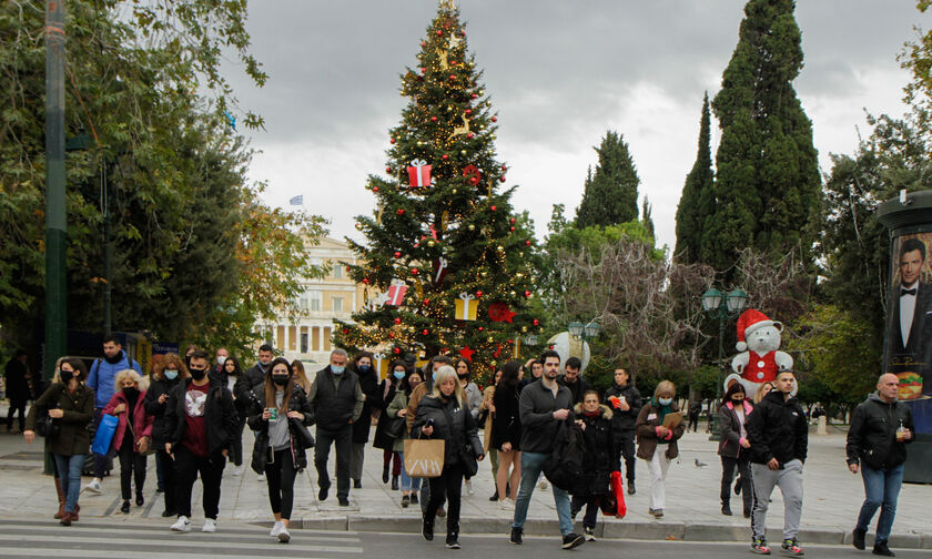 Ρεβεγιόν με δωρεάν self test σχεδιάζει η κυβέρνηση για τις γιορτές (vid)