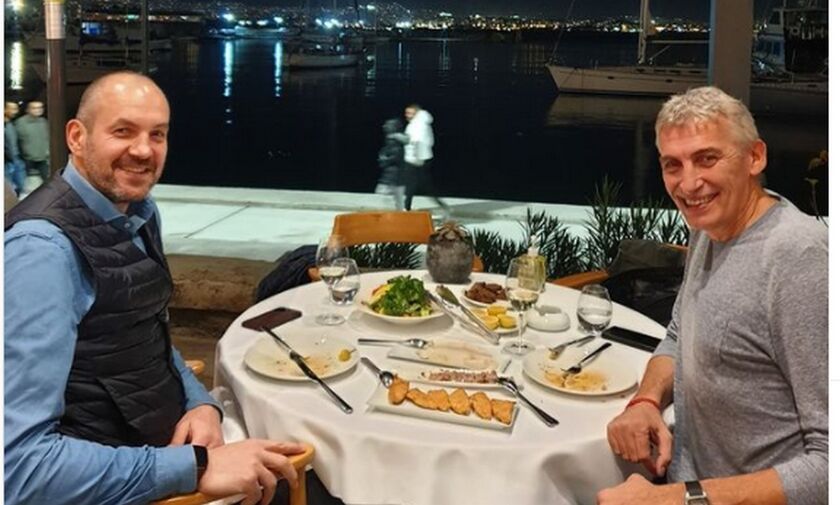 Ολυμπιακός: Φασούλας και Τάρλατς δείπνησαν στο Μικρολίμανο με φόντο το ΣΕΦ (pic)