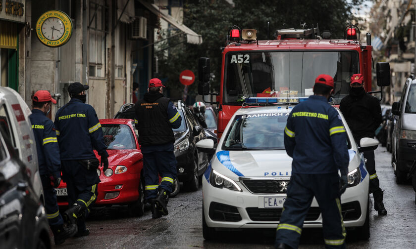 Κυψέλη: Βγήκε στο μπαλκόνι του και άρχισε να πυροβολεί - Συνελήφθη από την αστυνομία (vid)