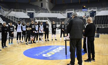 ΠΑΟΚ: Προπόνηση, ευχέλαιο και οι τυχεροί από την κοπή της πίτας