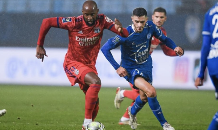 Ligue 1: O Ντεμπελέ χάρισε τη νίκη (1-0) στη Λιόν κόντρα στην Τρουά