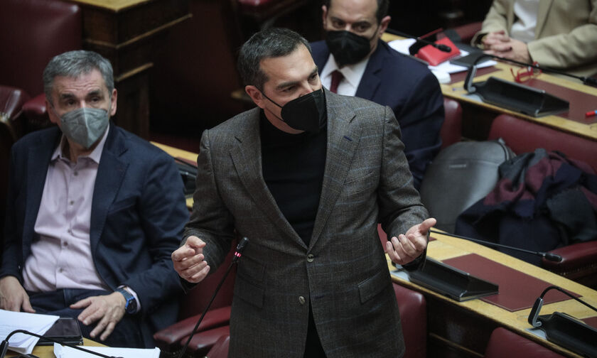 Βουλή: Έντονη αντιπαράθεση Τσίπρα - Μητσοτάκη (vid)