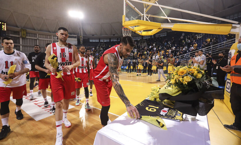 Άρης-Ολυμπιακός: Δάκρυσαν και οι παίκτες στο Αλεξάνδρειο (vids)