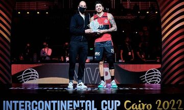 Διηπειρωτικό Κύπελλο μπάσκετ: Ο Σπανούλης βράβευσε τον MVP, Λούκας Μαρτίνες