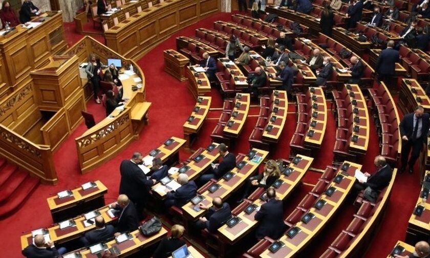 Βουλή: Ψηφίστηκε το νομοσχέδιο για τον ΕΦΚΑ