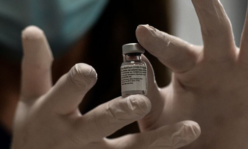 ΗΠΑ: Εξετάζει και τέταρτη δόση του εμβολίου κατά του κορονοϊού η FDA