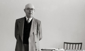 Τα κλασικά: Minima Moralia -Τεοντόρ Αντόρνο